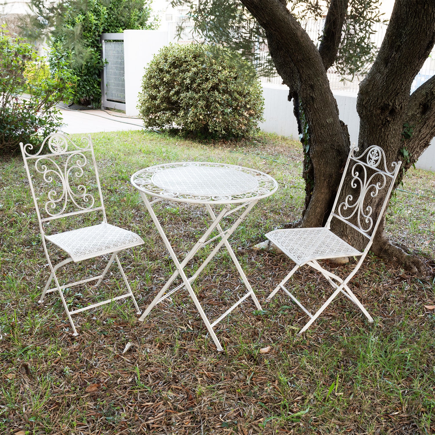 VESTIAMO CASA GIARDINO - Set giardino Bistrot tavolo rotondo 70 cm e 2 sedie pieghevoli in metallo Bianco